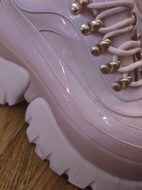 Melanie Martinez Cake Sneakers womens size 7
